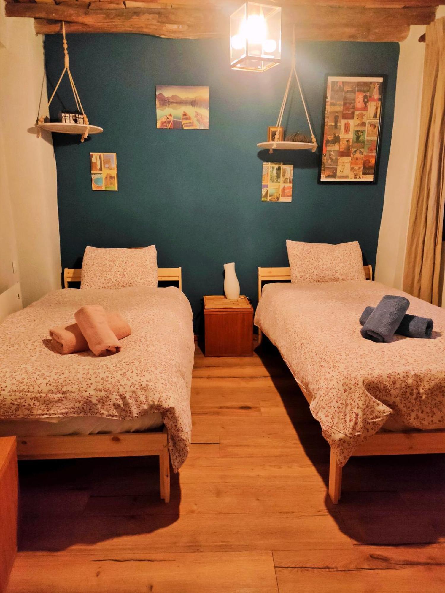 Casa Mona- Andalucian Mountain Village Getaway غويخار سييرا المظهر الخارجي الصورة